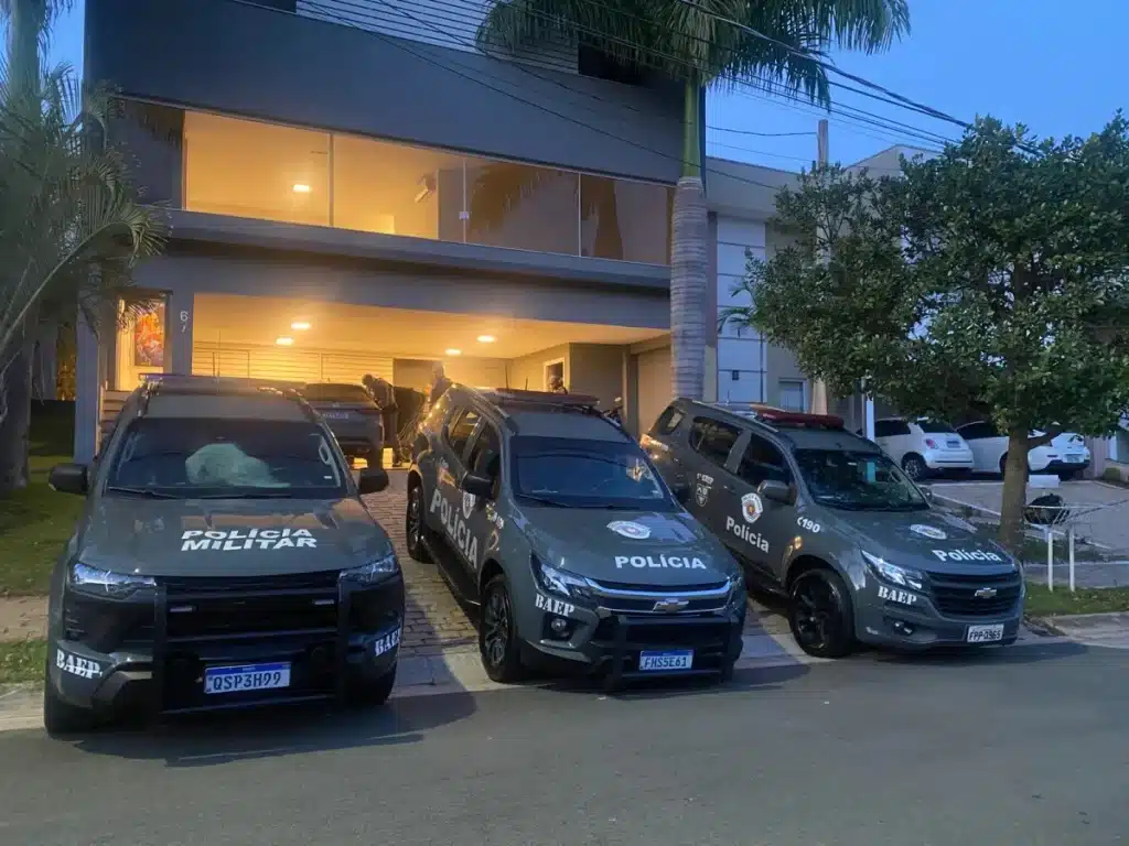 Gravação revela encontro suspeito entre delegado e empresário acusado de mandar matar promotor