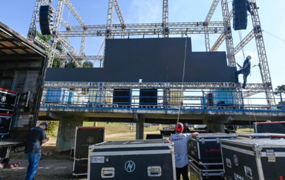 Arena do Torcedor na Lagoa do Taquaral se prepara para receber multidões durante jogos do Brasil