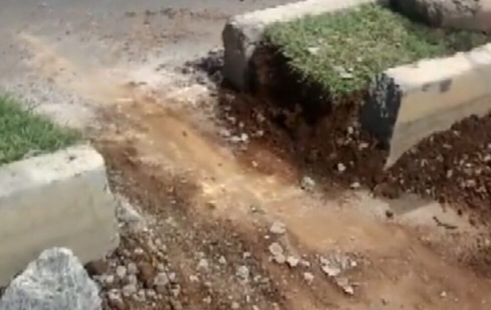 Motociclista destrói meio-fio com marreta para fazer atalho na avenida de Sumaré