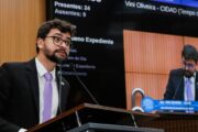 Operação da Polícia Civil e MP de SP mira vereador Vini Oliveira em Campinas